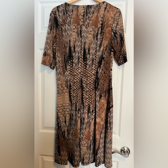 Connected Apparel Patterned Dress - Picture 2 of 2